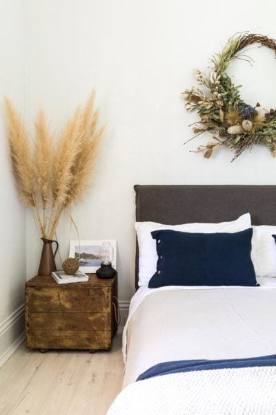 Queen bed details